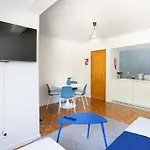 Apartment Bela Vista In Velha Almada