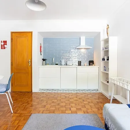 Apartment Bela Vista In Velha Almada